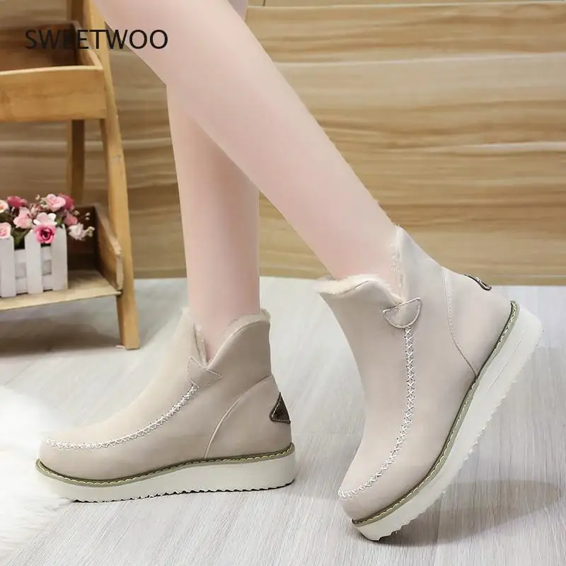 Large size snow boots women's autumn and winter 2021 new fashion plus velvet warmth pedal cotton shoes