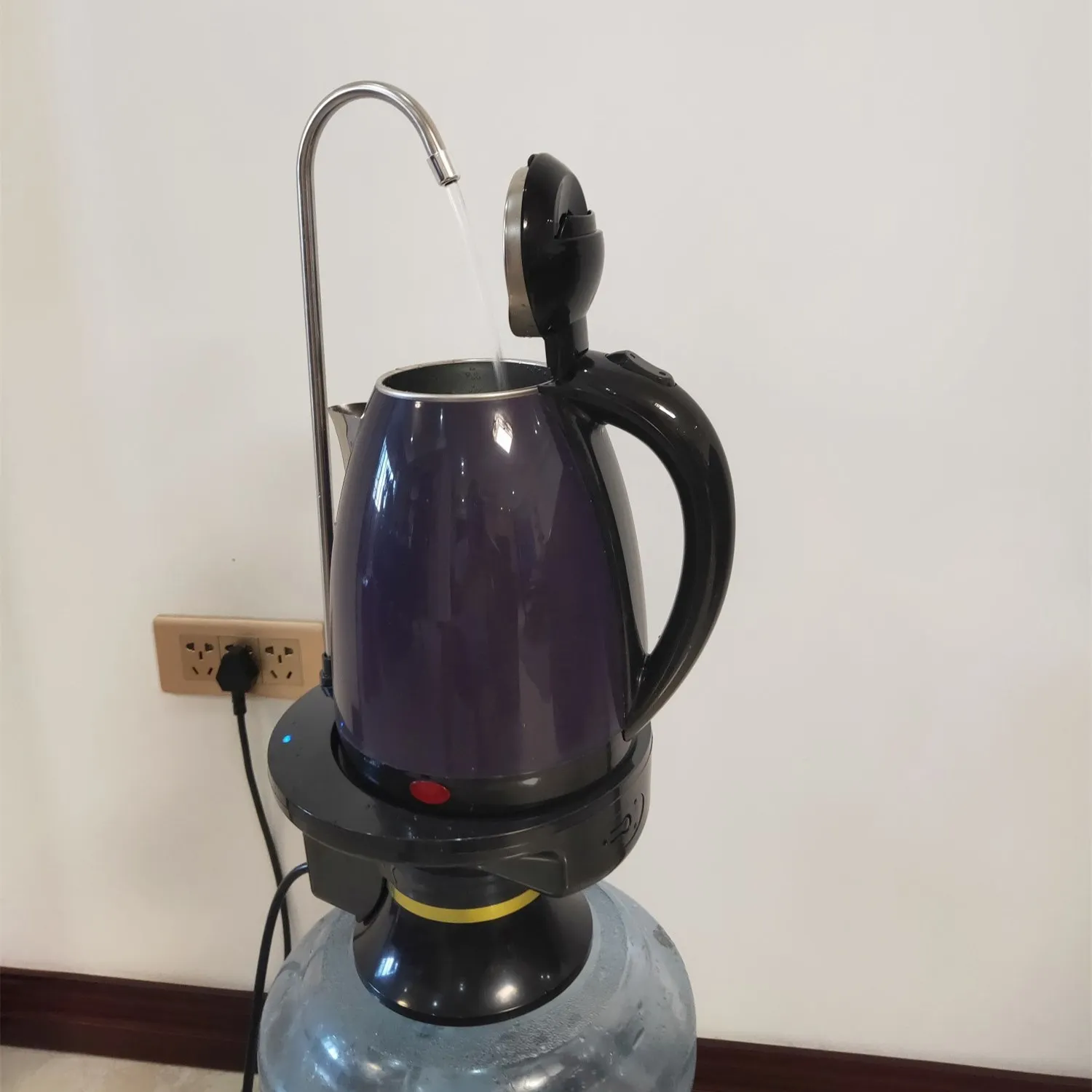 

Bottled Water Electric Pumping Device Tray Heating Bottle Household Automatic Pumper Bucket Pressure Feeder Water Absorber