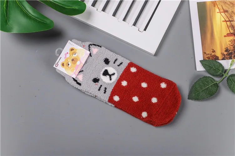 Chi Bi Maruko коралловый флис Crew Socks женские теплые Забавные милые Kawaii Art Happy Socks мультяшная уличная одежда с мотивами из аниме Модные Повседневные Удобные