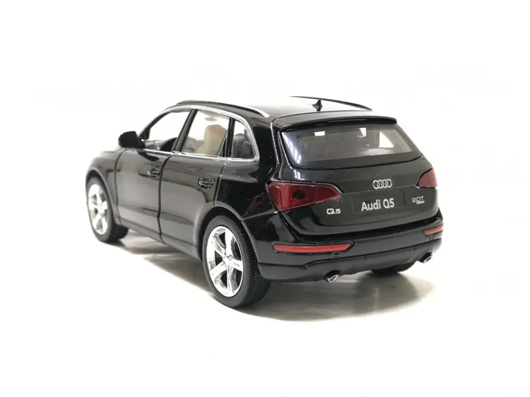 Модель городского внедорожника Audi Q5 1:32 модель литья под давлением из сплава