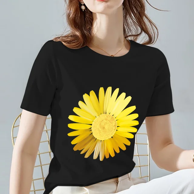 Women T Shirt Vintage Daisy Flower 