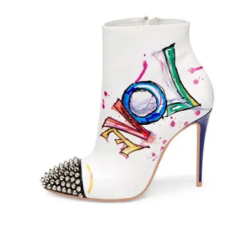 

Fashion Graffiti Ladies White Ankle Boots Silver Rivets Pointy Woman Botas Factory Customize Thin High Heels Brand Shoes Women