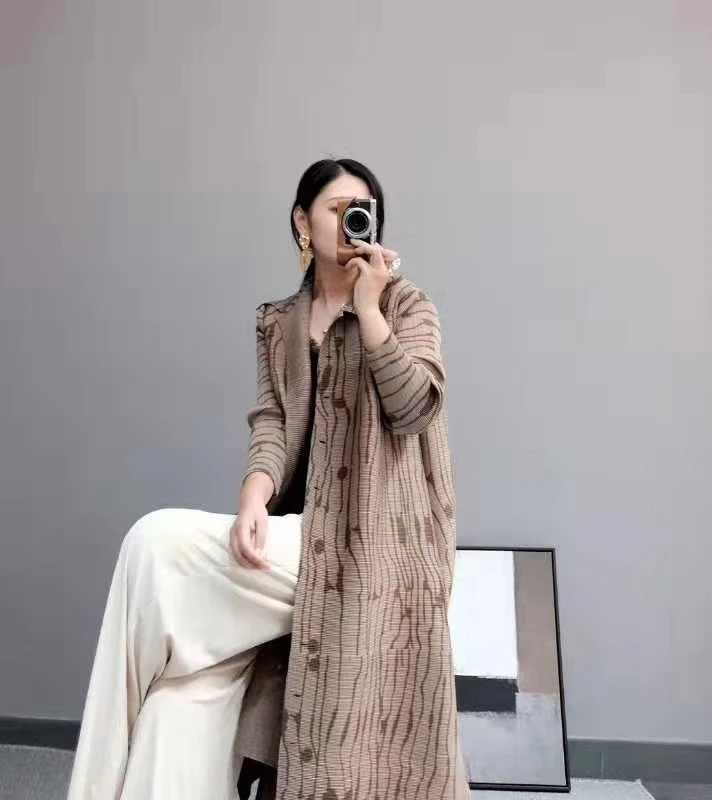 Лидер продаж Miyake fold однобортный плащ с длинными рукавами и принтом свободная Длинная ветровка