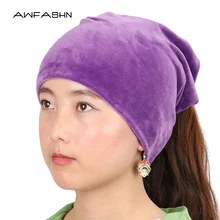 Новинка, модные однотонные вельветовые дамские шапочки из ткани, зимняя женская Повседневная шапка с отверстием для хвоста, шарф-кольцо двойного назначения, мягкая теплая шапка