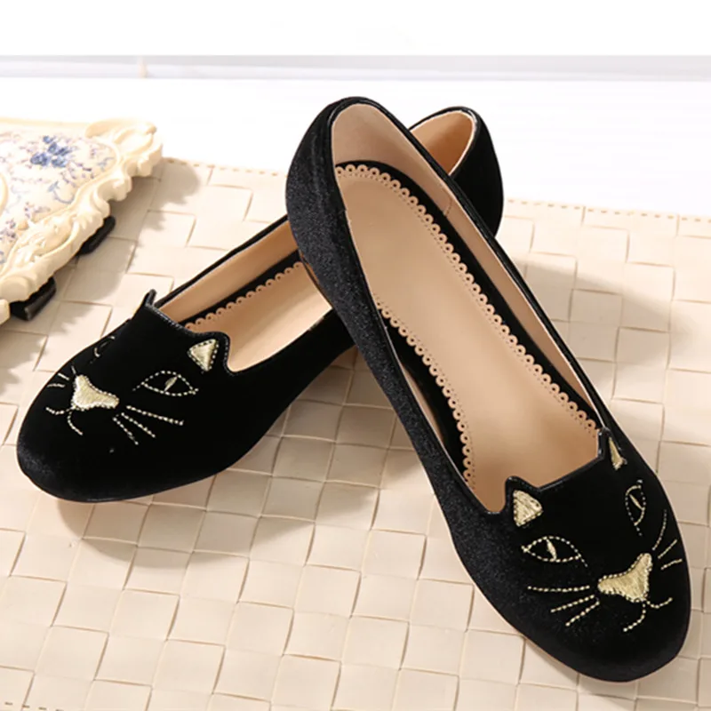 Flock Round Toe Flat Shoes Metal Decor Heel Single Shoes Woman Casual Shallow Mouth Ladies Shoes New Cute Cat Loafers Women