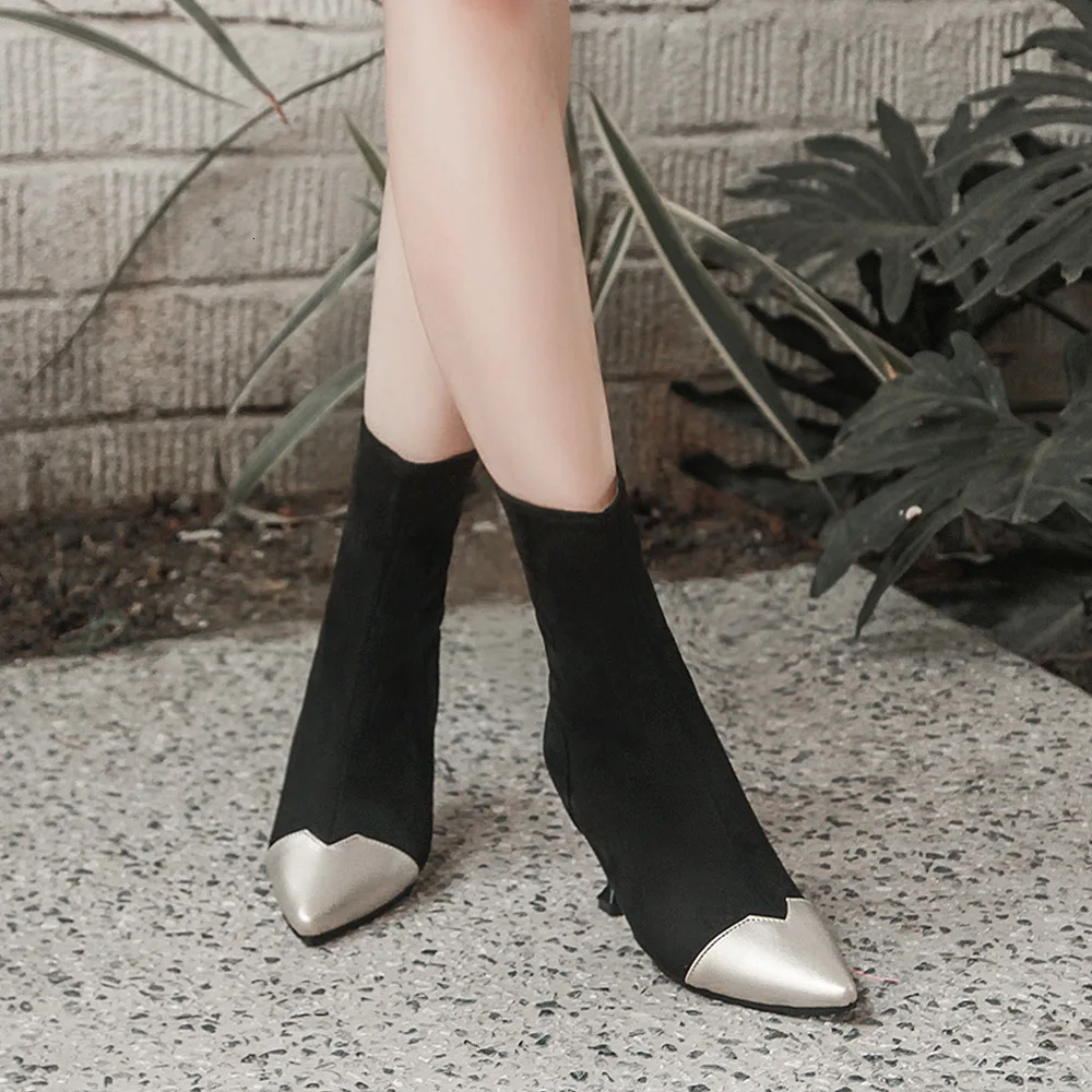 

2019 Sharp Color Back Zipper heel Short Boots Temperament