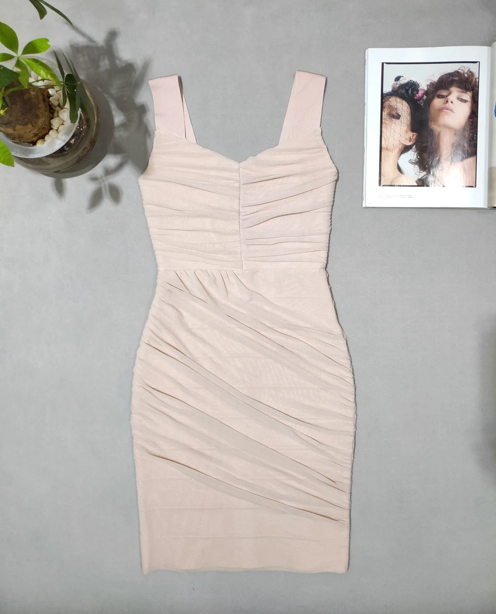 Новое модное женское Бандажное платье без рукавов, сексуальные вечерние платья знаменитостей, элегантное бежевое вино красное черное облегающее платье до колен Vestidos - Цвет: as pic