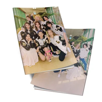 

1 Pc TWICE - University-TWICEZINE Mini Album K-pop Mini Photobook TWICE Photo Album Photo Card Fans Collection
