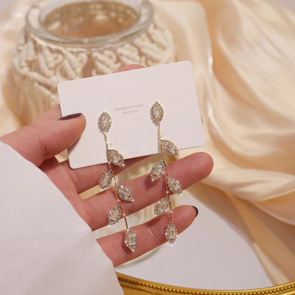 Gold stud earrings wedding jewelry pendant