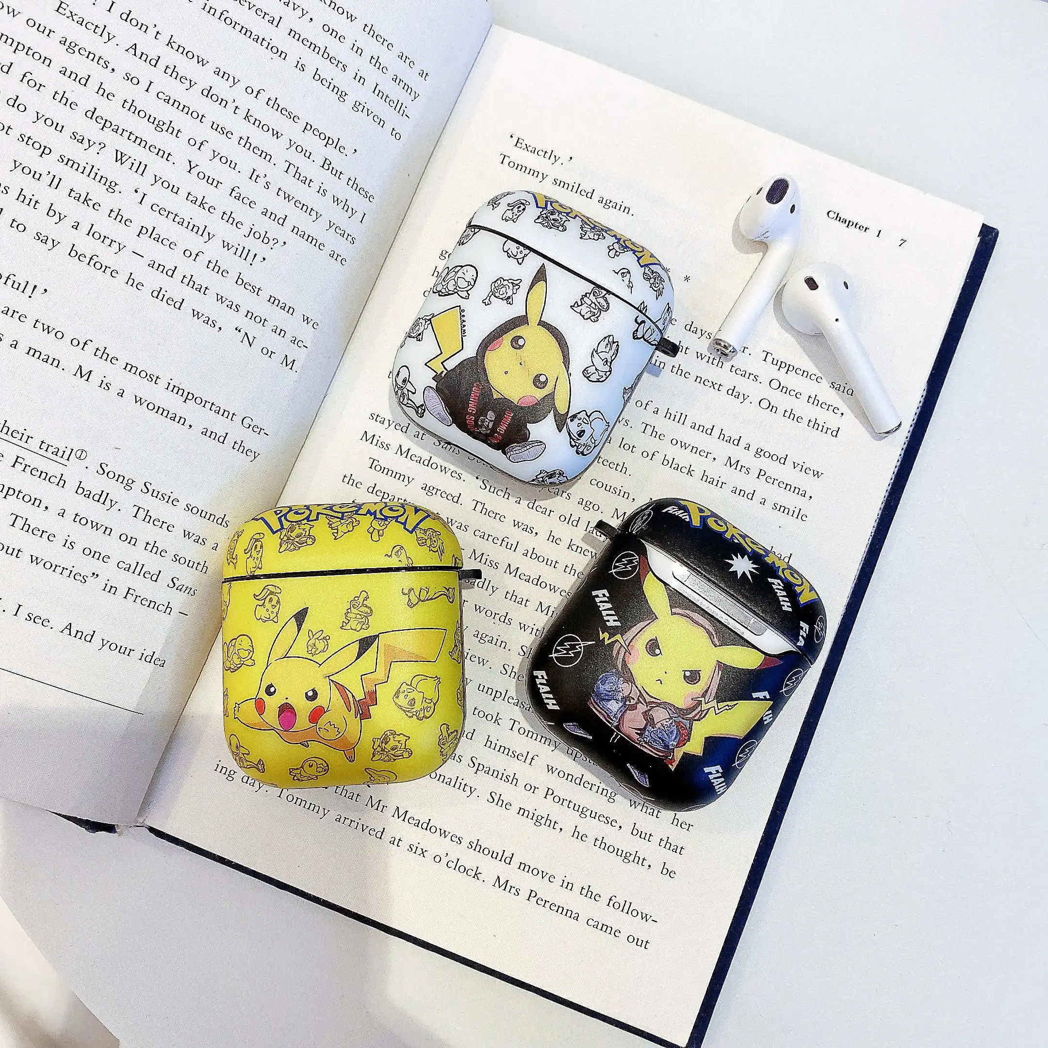Набор наушников Pokemon Pikachu, желтый, черный, белый, силиконовый, для Apple AirPods 1, беспроводная гарнитура Bluetooth, набор для AirPods 2