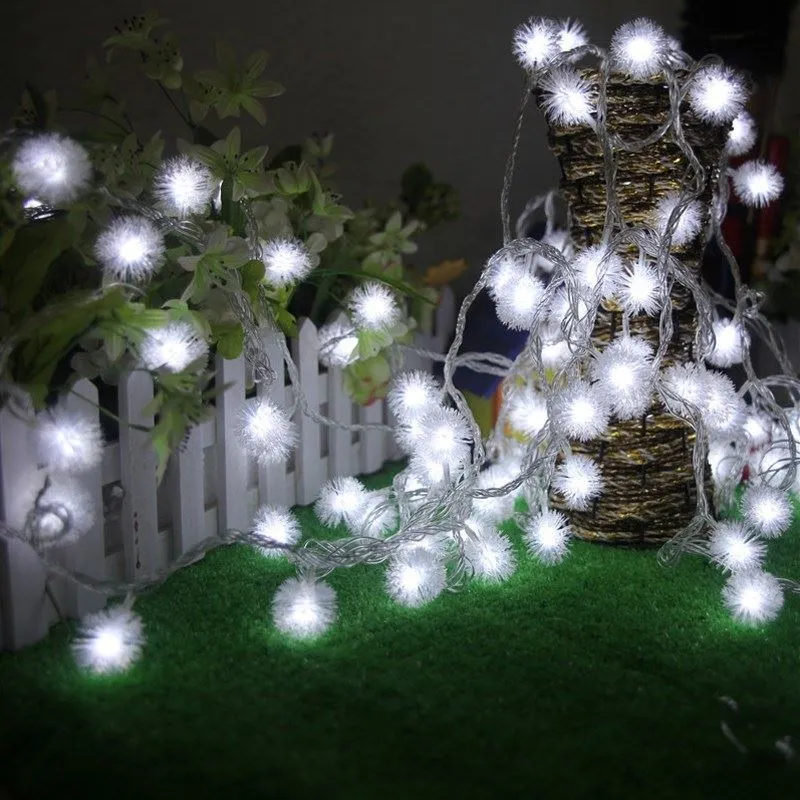 thumbnail image 1 of Guirnalda de luces LED con forma de bola de nieve peluda para decoración de jardín, hogar, bodas, fiestas, 1 of 5