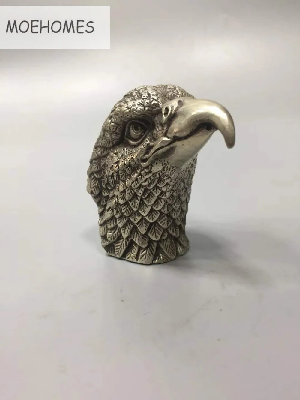 Китай(материк) coleccionable decorado a mano cabeza de halcón estatua artesanía de metal