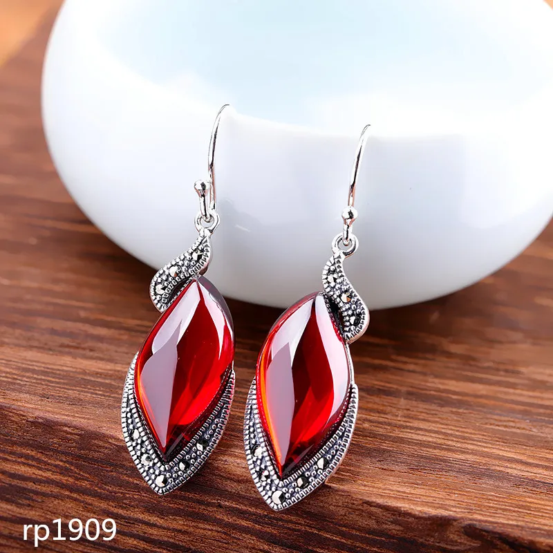 

KJJEAXCMY boutique jewelry S925 sterling silver jewelry new handmade women's garnet red corundum blue sandstone earrings Christm