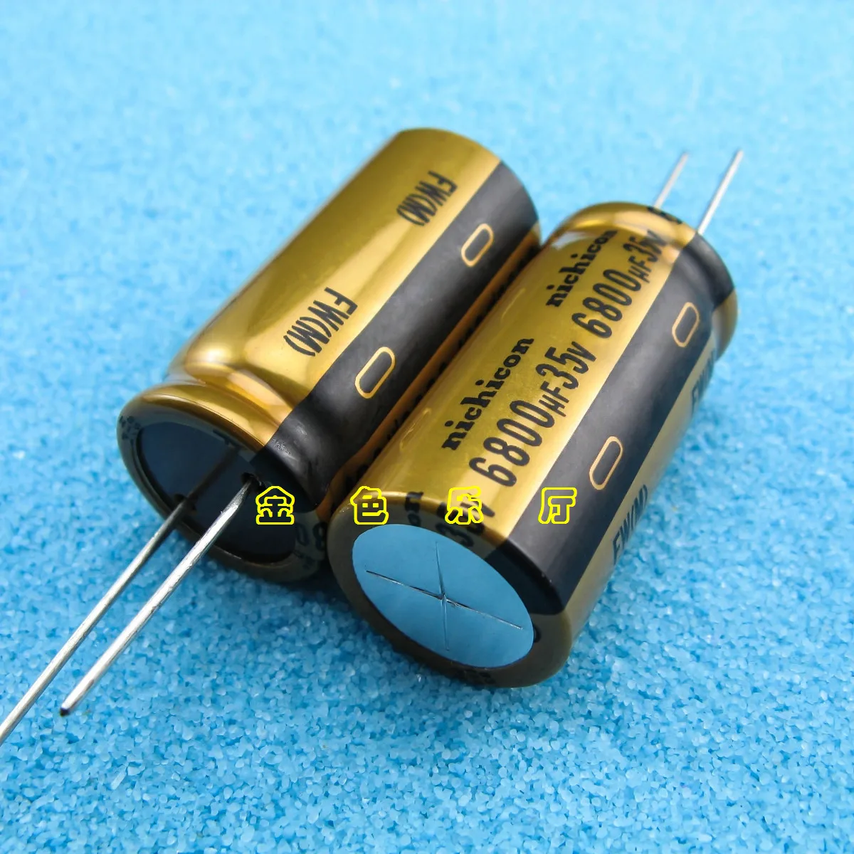 Новый NICHICON FW 6800 мкФ 35V 20X41MM 6800UF аудио электролитический конденсатор 35V6800uF