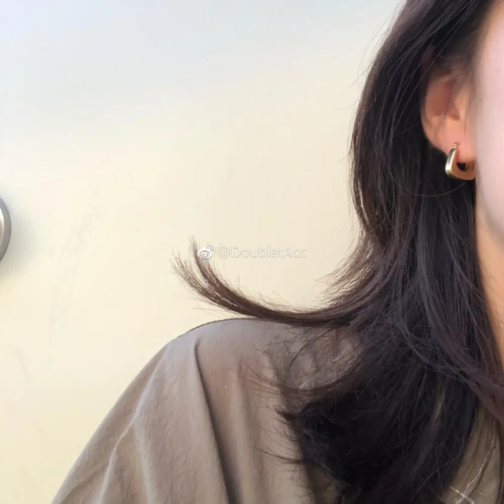 Женские Подарочные серьги гвоздики AOMU корейские простые геометрические матовые