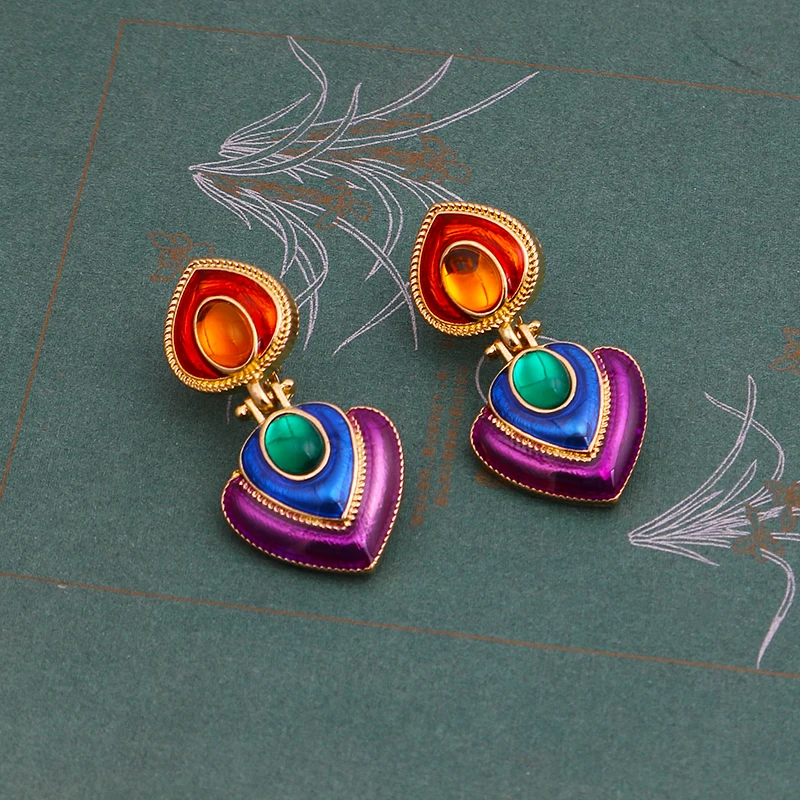 Серьги клипсы ZA Boho с разноцветными кристаллами из смолы в форме сердца без