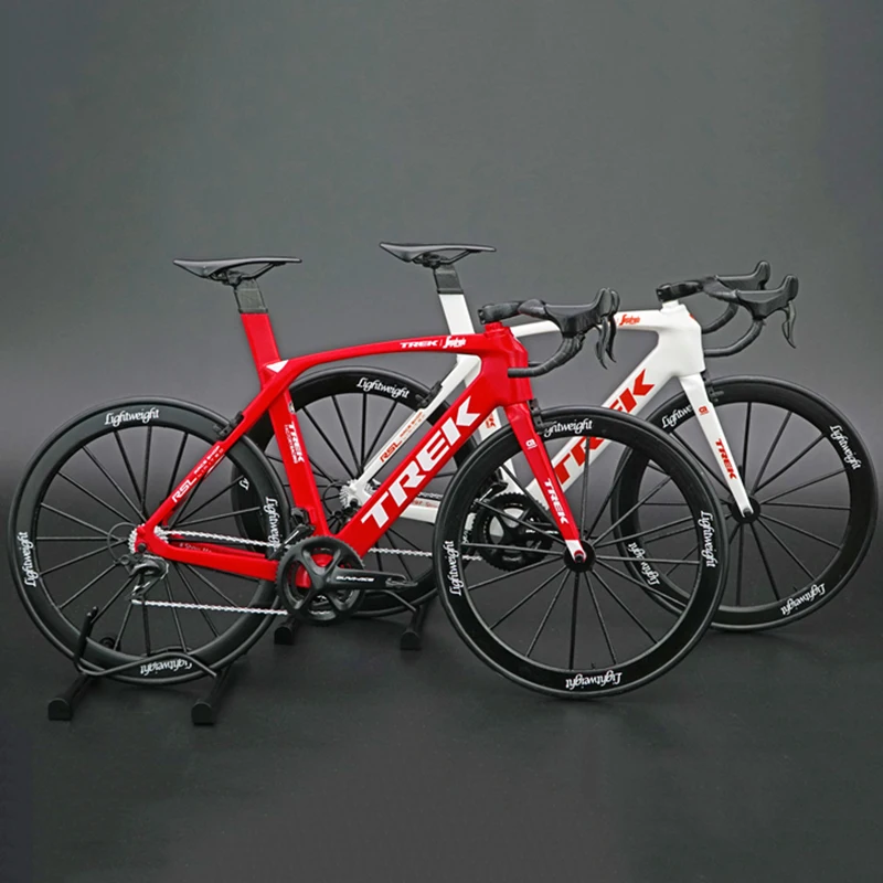 

1:6 scale Assembled Edition Metal Bicycle Model Toy Curved Racing Cycle Cross Mountain Bike Replica Collection kid gift vehicle