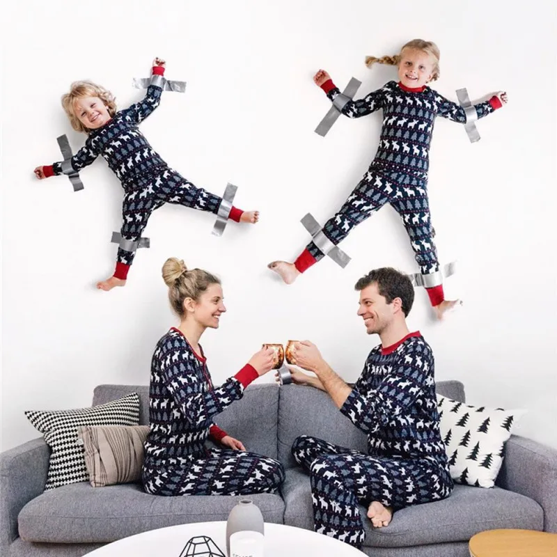 

Family Look Christmas Family Matching Clothes Parent-child Suit Printing Home Service Cotton Soft Two-piece Christmas Pajamas