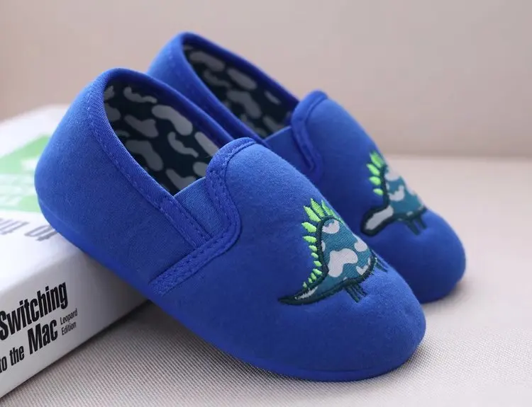 child shoes girl Autumn Winter Boys Cotton Fabric Home Shoes Children Cute Dinosaur Floor Slippers Kids Anti-slip Sock Shoes Indoor Warm Slippers girls shoes