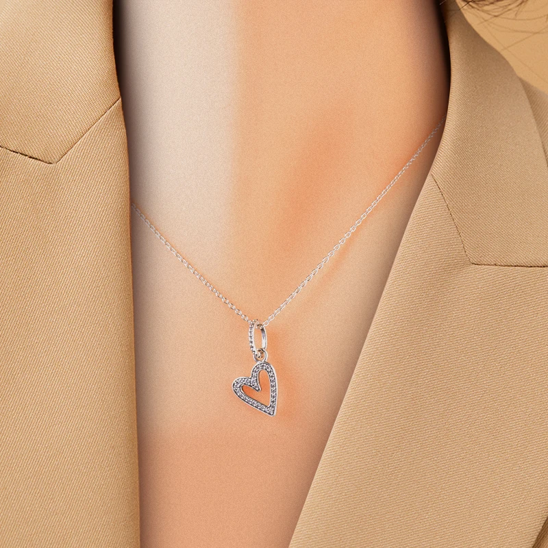 Sparkling Freehand Heart Necklace 
