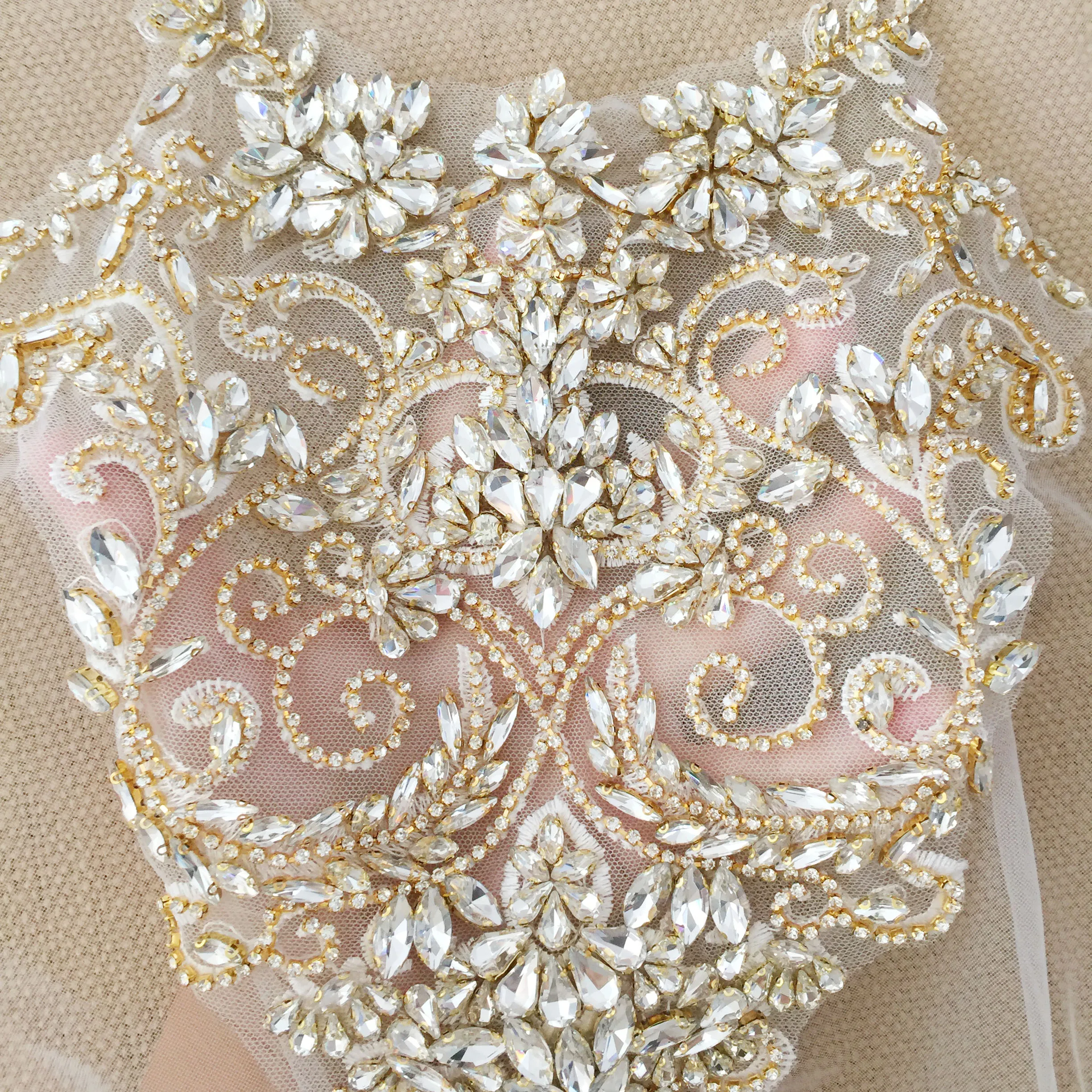 Applique in strass per l'hobby del cucito