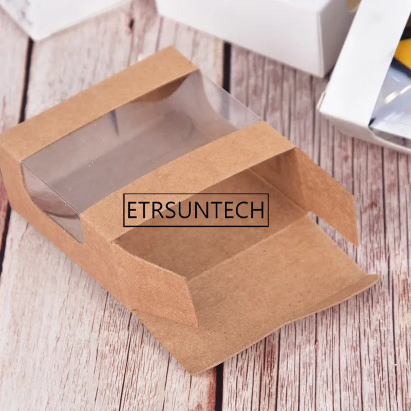 13397912502_1878099837