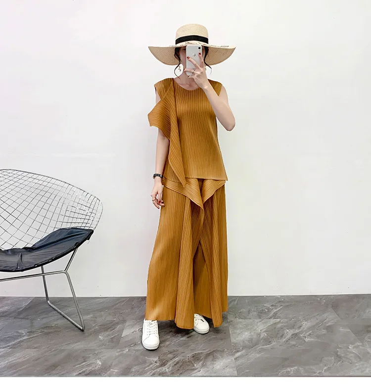 MIYAKE/костюм со складками; Новинка года; сезон весна; Необычная футболка+ повседневные Прямые брюки; комплект из двух предметов; брючный костюм;