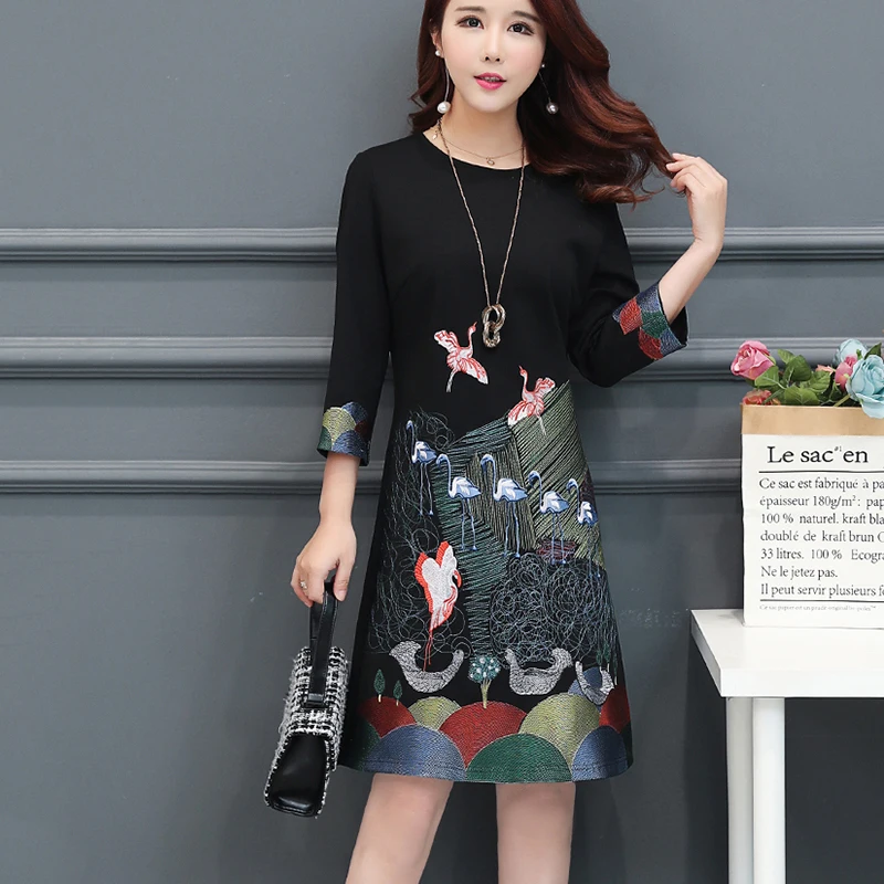 

2019 New Spring fashion Embroidery Dress Middle Age Large Size Women's vintage Dress Plus Size M- 5XL Vestidos cc832