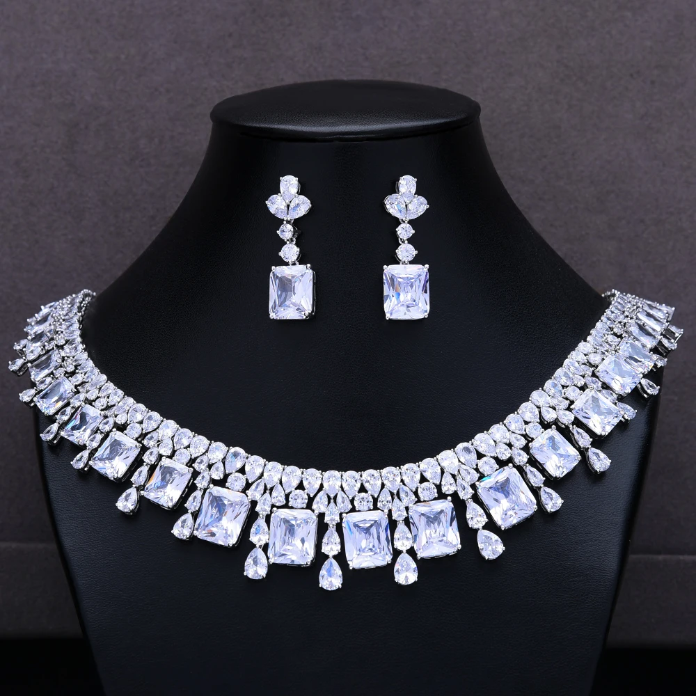 Soramoore Luxury 4PCS Necklace Bracelet Earrings Ring Sets for Women Wedding Naija Bridal Cubic Zirconia Dubai Dress Jewelry Set | Украшения