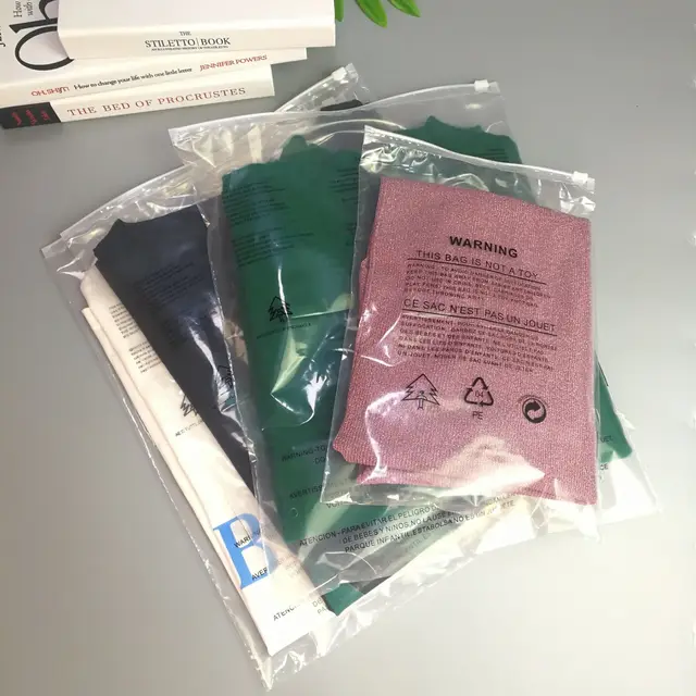 Bolsa Ziplock para embalaje de prendas de vestir, paquete de plástico mate,  bolsa de almacenamiento con cierre de cremallera, camisetas/bolsa de  embalaje de ropa, 50 unids/lote - AliExpress