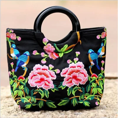 Hot Vintage embroidery women traveller handbags!Nice floral embroidered lady Casual totes Top versatile canvas Day clutches bags 