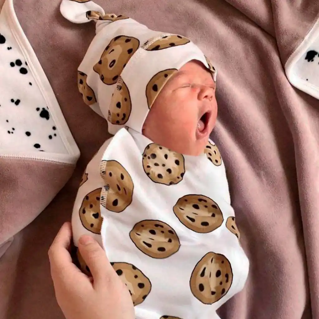 newborn receiving blanket and hat set