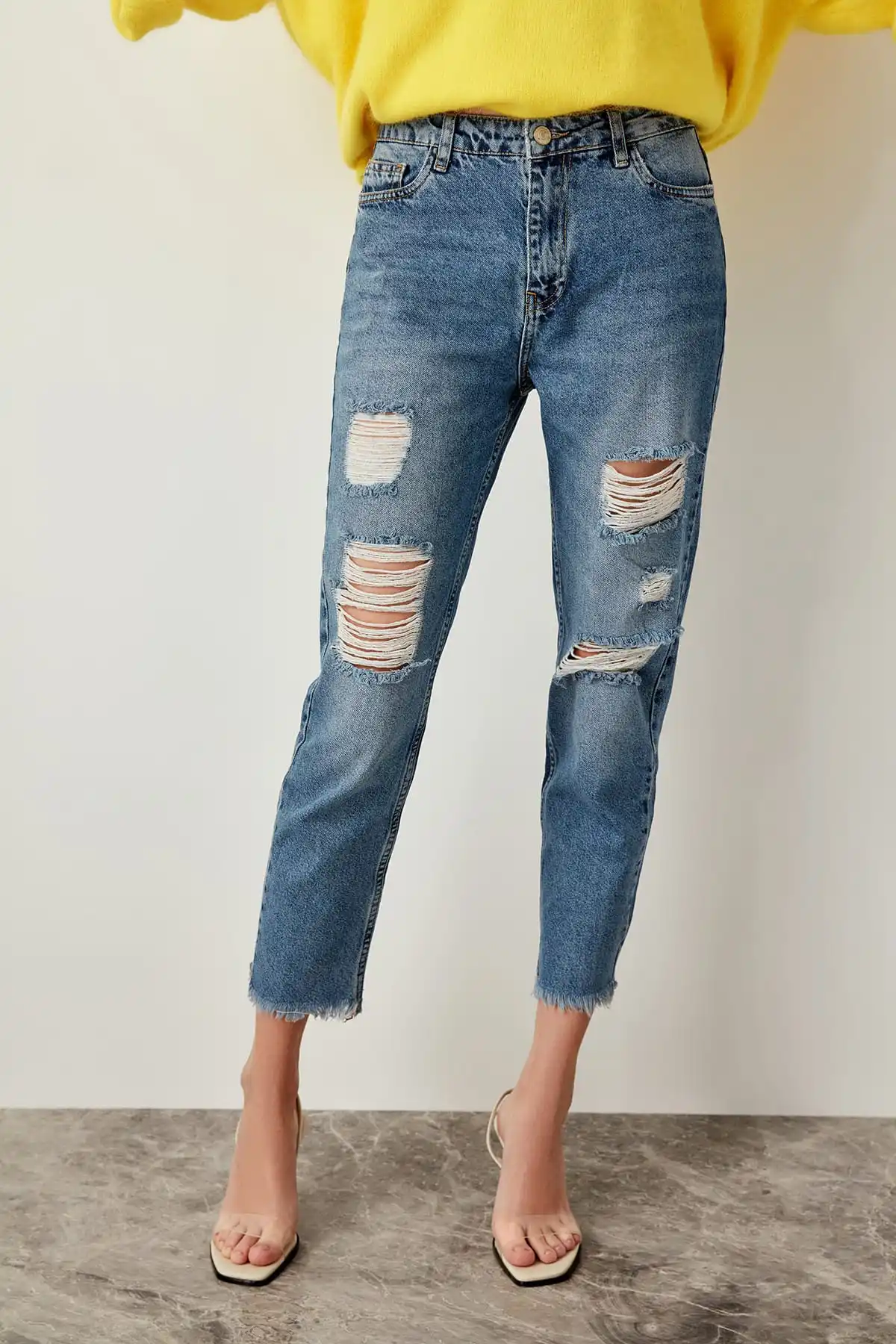 Trendyol-Blue-Black-High-Waist-Boyfriend-Jeans-Straight-leg-Casual-Denim-Ankle-length-Pant-TWOSS19LR0176.jpg