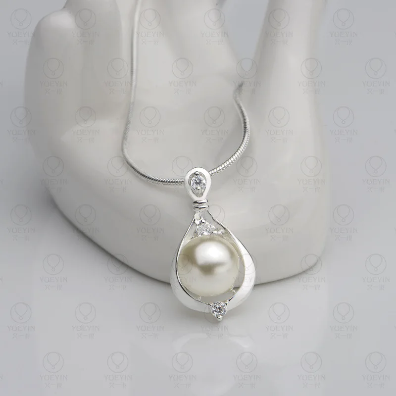 

Lycra Nigerian Jewelry Europe And America Accessories Debutante Pearl Silver Necklace