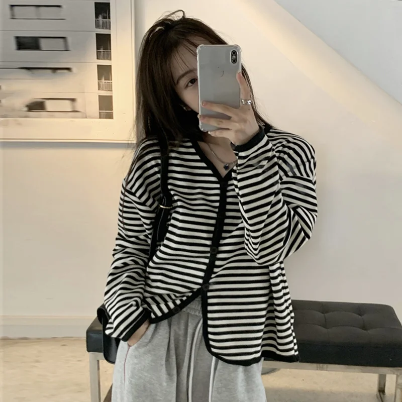 Striped Coat Women's Wear Early Spring and Autumn Thin Style Versatile 2021 New Korean Loose Student Small Man |