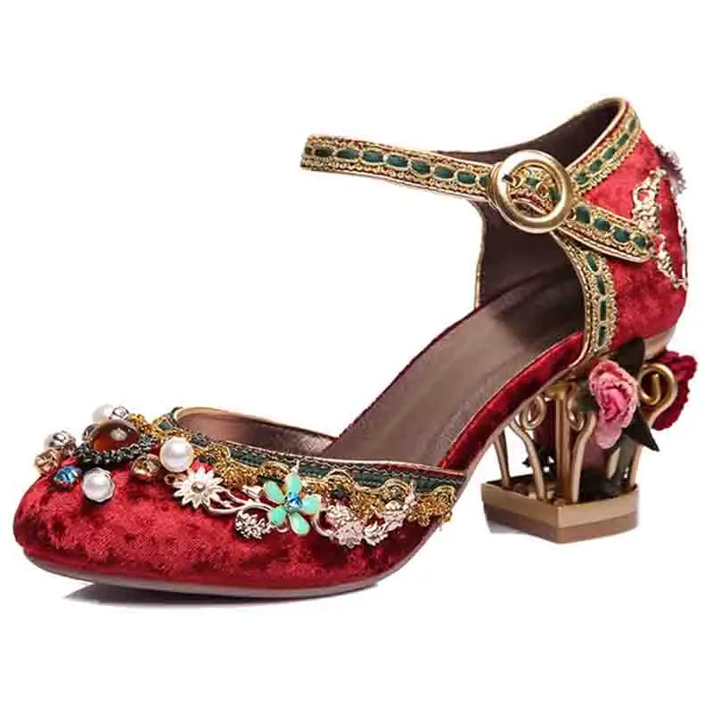 Luxury Lolita Fashion Pumps For Women 2021 Kawai Diamond Hollow Heels Dress Party Shoes Ladies Flowers Embroidery Weeding Shoes