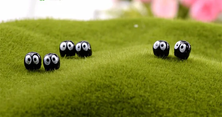 100PCS Spirited Away Miniature Figurines Toys Cute Lovely Model Kids Toy 1CM PVC Japan Anime Children Action Figure