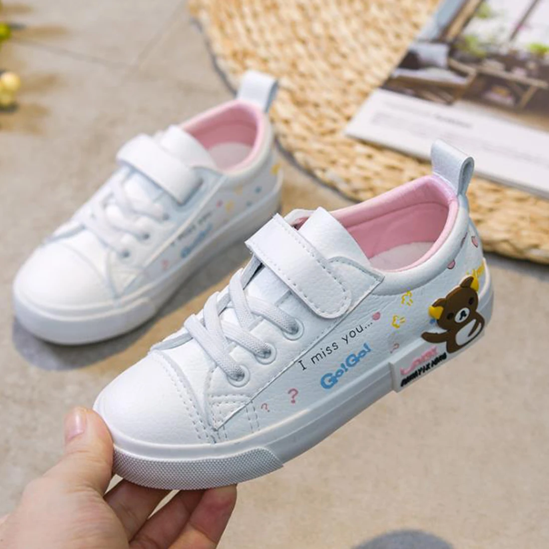 Daclay Children Sneakers Double Velcro Flat Shoes Boys and Girl Loafers Fashion Sports Casual Antiskid Soft Soled Trendy White Shoes