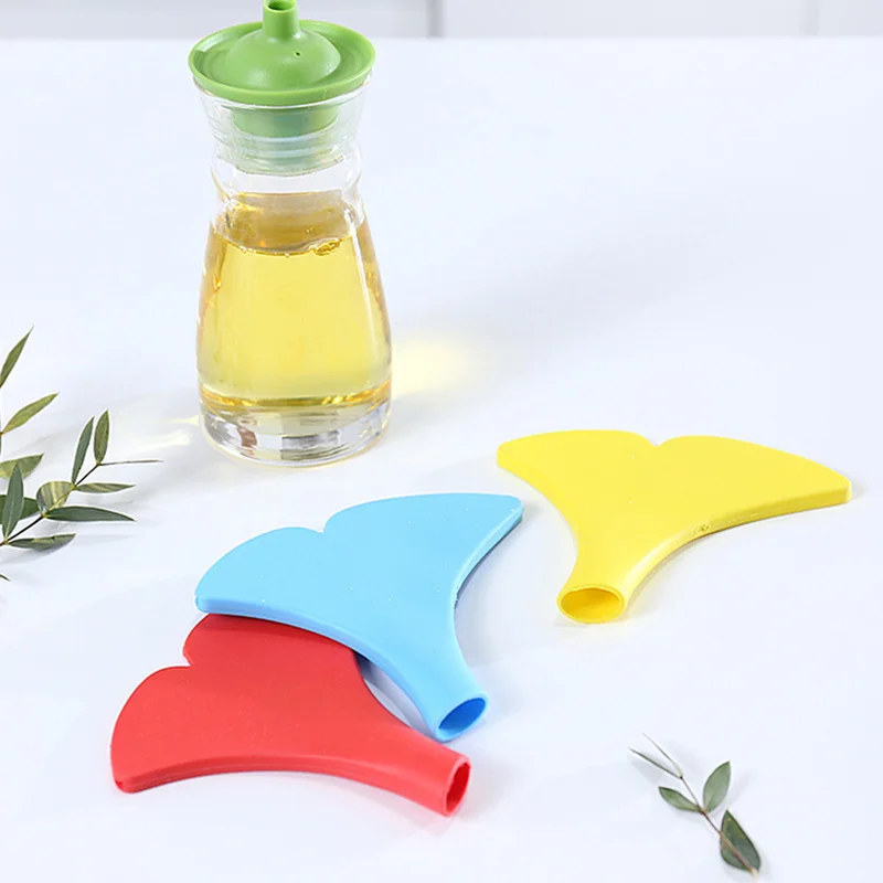 

Home Kitchen Mini Food Grade Silicone Foldable Funnel Kitchen Funnel Dispensing Oil Leak Seasoning Funnel Dropshipping Kitchen