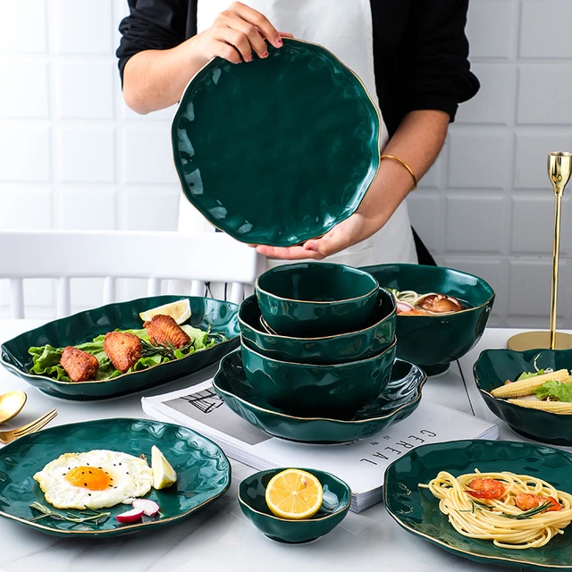 Ensemble d'assiettes en céramique verte Phnom Penh, assiette en forme de bol  à salade, ustensiles