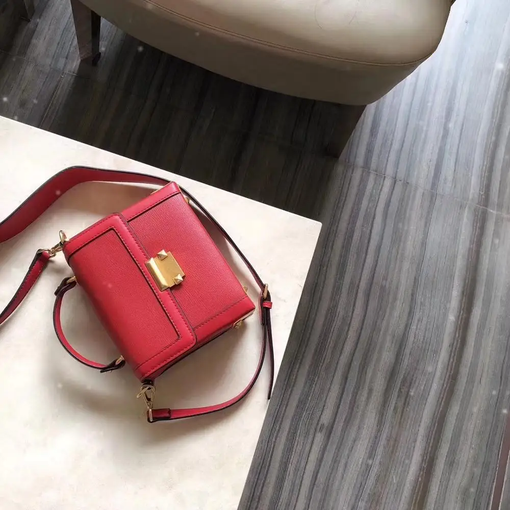 OUMISI новая модная и Элегантная стильная наклонная маленькая сумка в европейском и американском стиле дамская сумка MUS08M