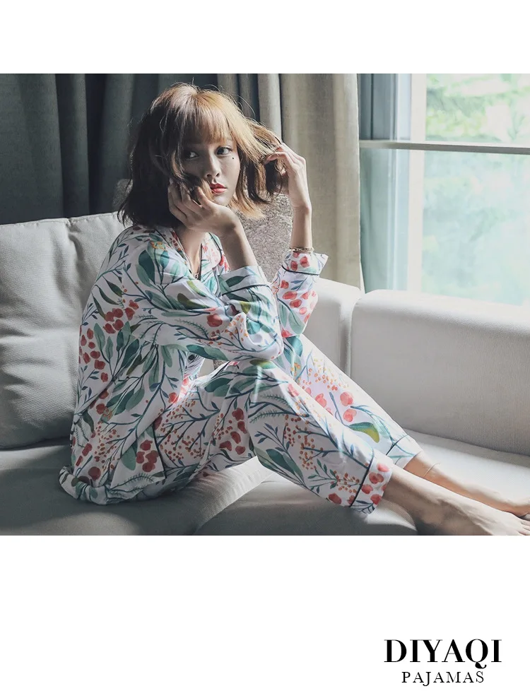 Осенние новые пижамы с цветочным принтом с длинным рукавом удобные атласные женские пижамы вискоза с отложным воротником Домашняя одежда пижамный комплект