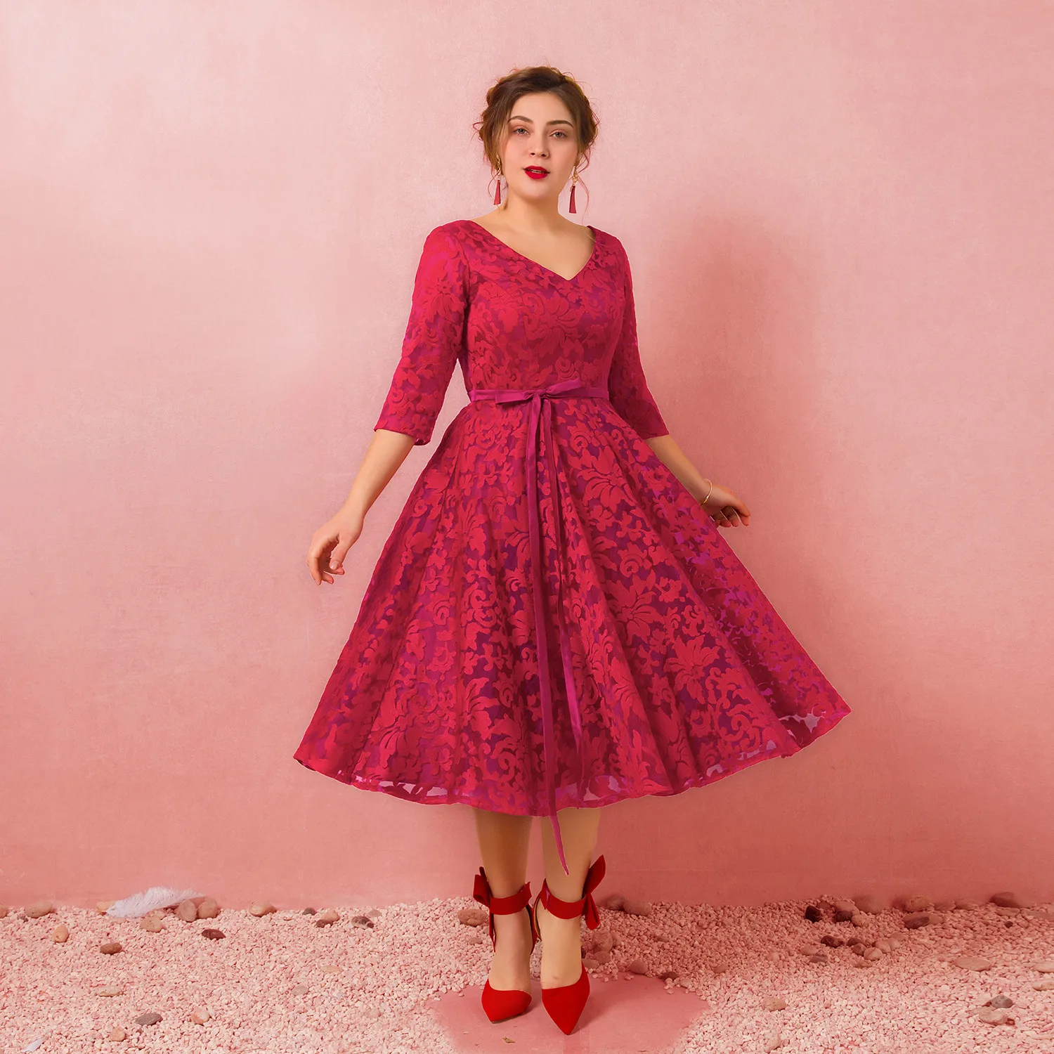 

A-line Tea Length Plus Size Prom Dress Elegant Fuchsia Appliques V-neck Dress with Bow Sash 3/4 Sleeves Dress for Party