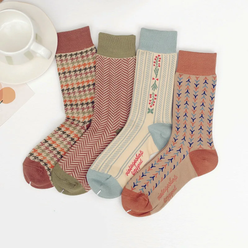 Brown Sweet Retro Womens Cotton Socks Leaves Fruits Houndstooth Wave Geometry Pattern Trendy Japanese For Autumn Winter | Женская одежда