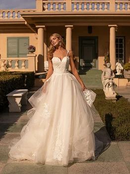 

Romantic A-line Wedding Dress 2020 Lace Appliques Ruffles Wedding Gowns Straps Country Western Bridal Dress Vestidos De Novia