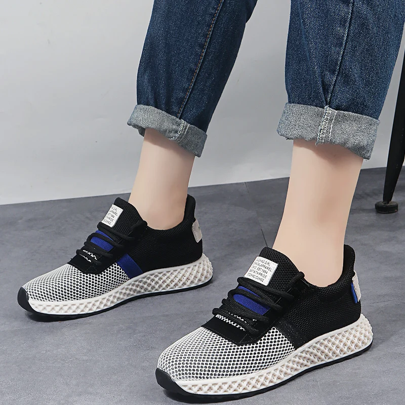

Breathable Mesh Running Shoes Comfortable Flat Platform Shoes Women Casual Lace-up Sneakers Women Flats Autumn Women Shoes 2019