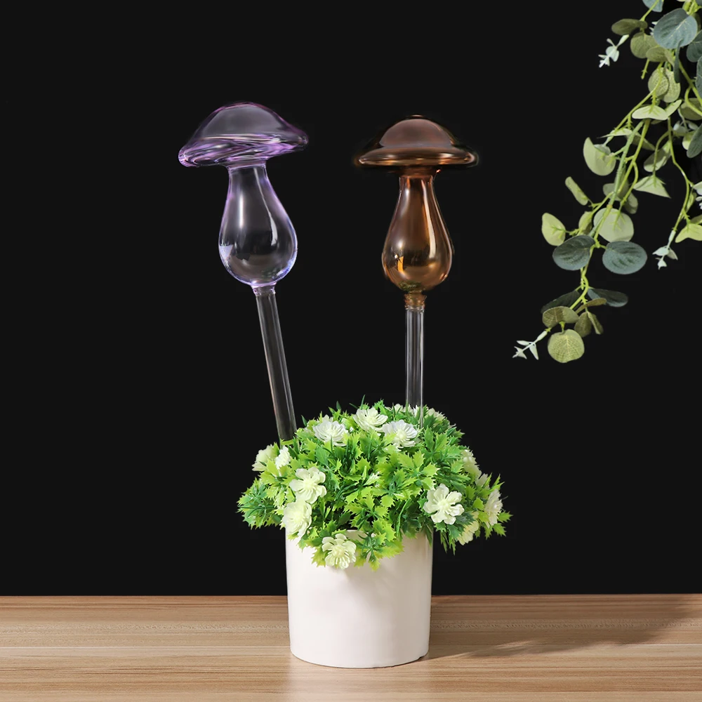 Multicolor Glass Mushroom Design Plant Watering Kits Plant Flowers Water Feeder Self Watering Home Garden Supplies 1PC plant waterer plants irrigation kits