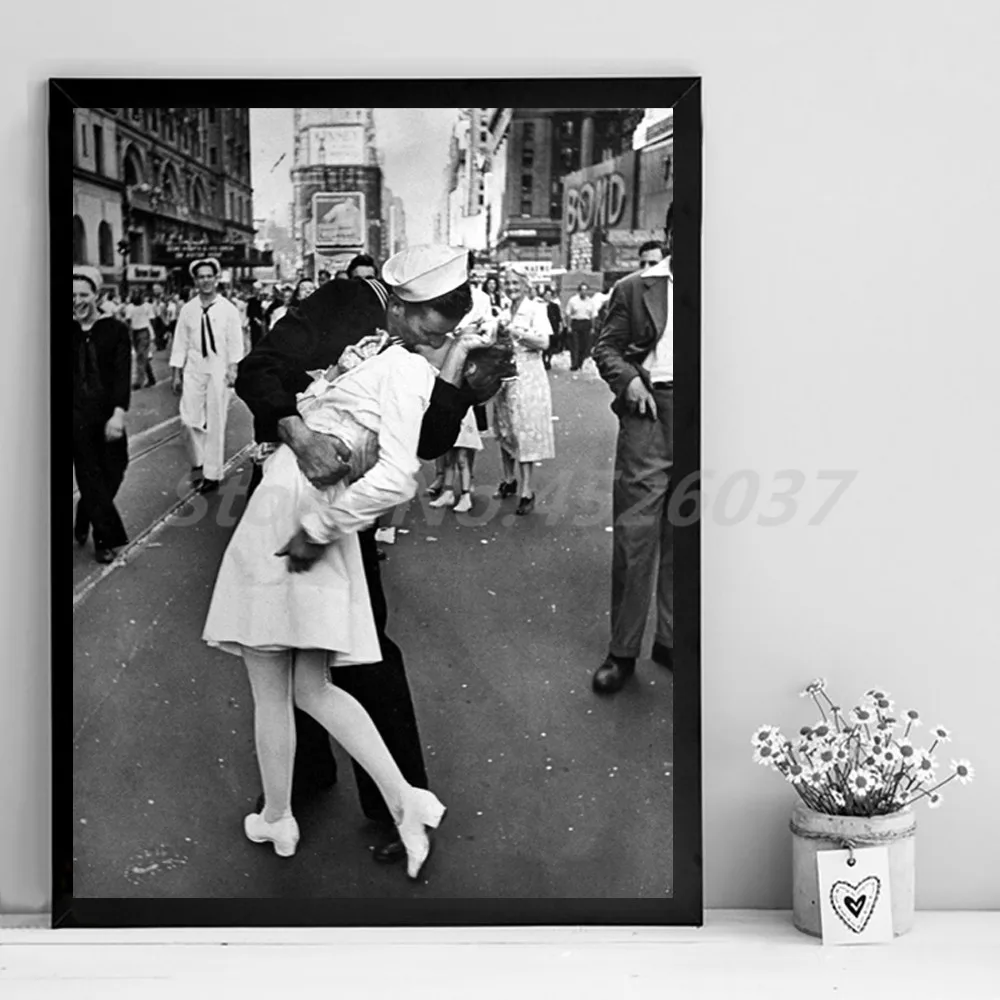 New York Times Square Iconic Kiss VJ Day Sailor Canvas Painting Oil Print Poster Wall Art Picture For Living Room Home Decor | Дом и сад