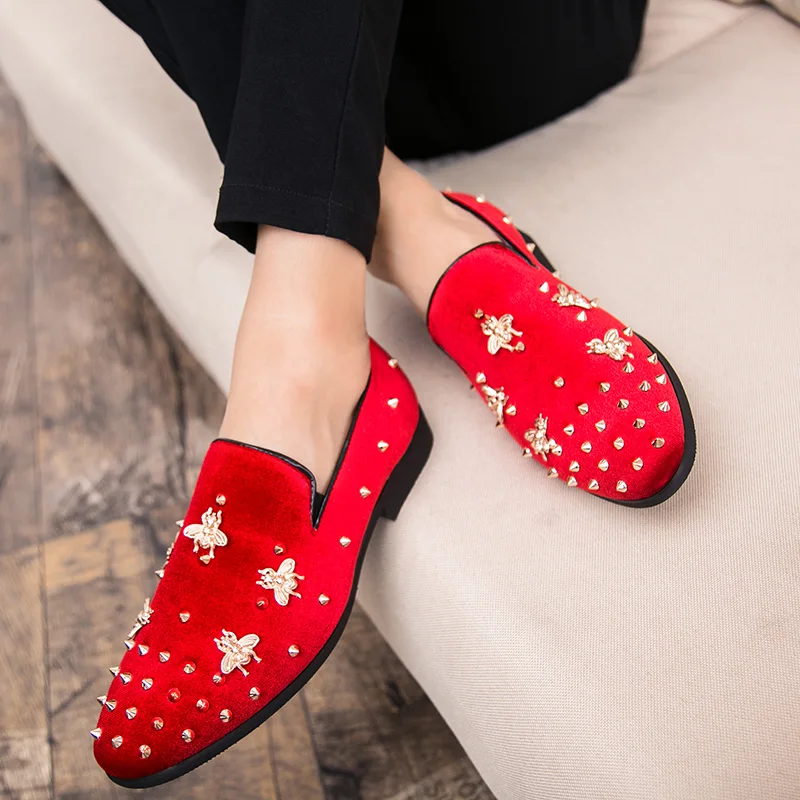 YEINSHAARS New Fashion Gold Top and Metal Toe Men Velvet Dress shoes italian mens dress shoes Handmade Loafers