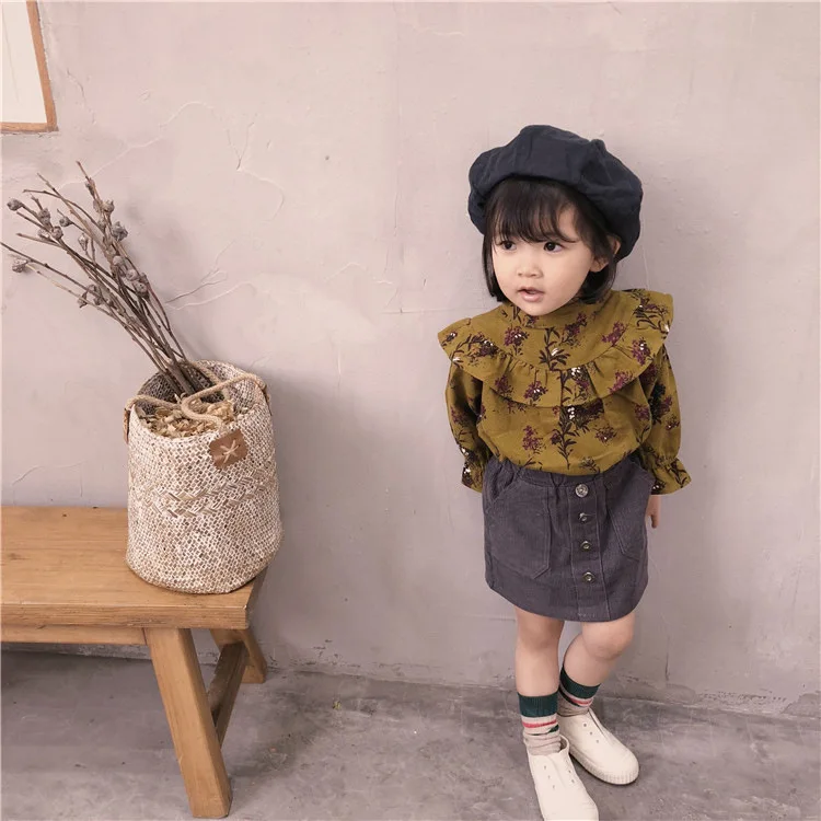

2018 Autumn Girls Multilayer Flounced Feifei Baby Wind Retro Floral Frilled Stand Collar Shirt's